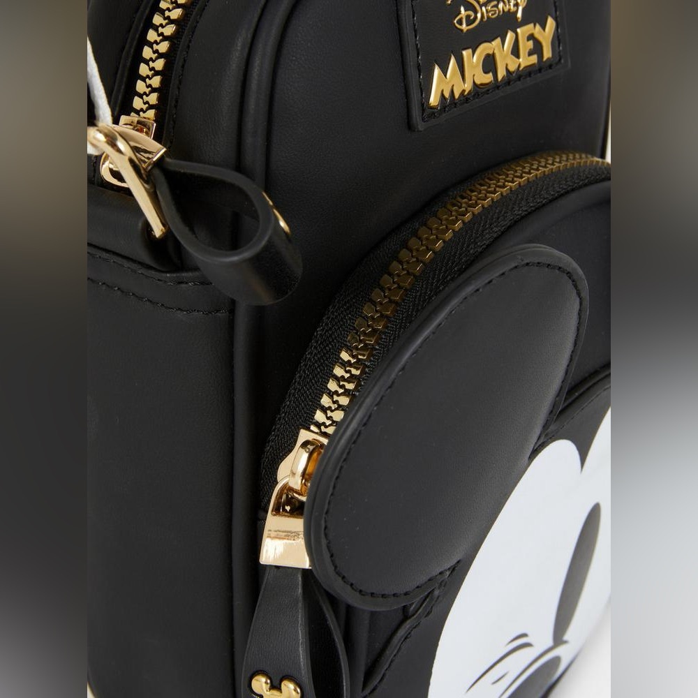 Disney's Mickey Mouse 3D crossbody bag - Picture 3 of 3